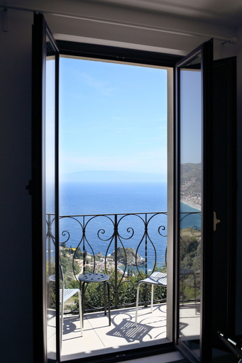 Others 5, Hotel Villa Astoria, Messina