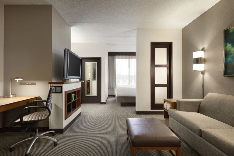 Others 4, BNA Suites, Davidson