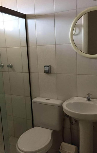 Bathroom 4, Hotel Lazer Piatã, Salvador