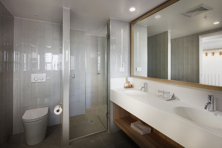 Bathroom 5, The Ville Resort - Casino, City