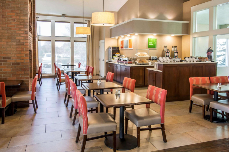 Food & Drinks 5, Comfort Inn & Suites Spokane Valley Central, Spokane