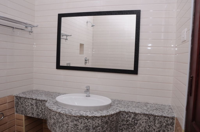 Bathroom 4, Hotel Ocean Heritage, Kanniyakumari