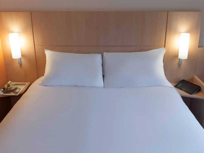Bedroom 3, ibis Schiphol Amsterdam Airport, Haarlemmermeer