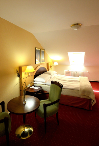 Bedroom 3, Hotel am Kochbrunnen, Wiesbaden