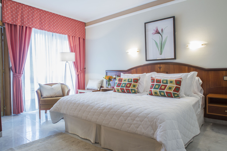 Bedroom 3, Hotel Nuevo Astur, Pontevedra