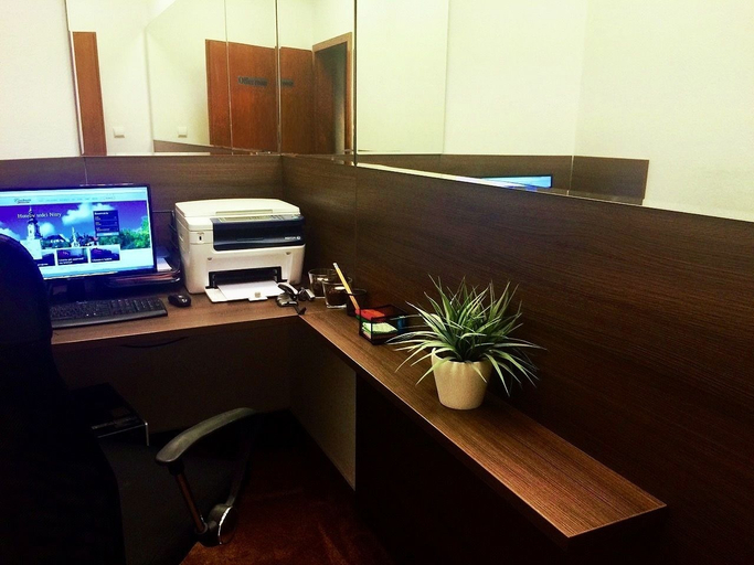 Others 5, Hotel Centrum, Nitra