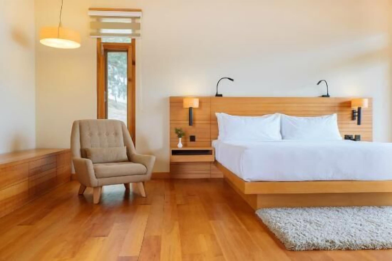 Bedroom 2, DHENSA BOUTIQUE RESORT, Guma
