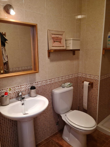 Bathroom 4, Bluebol. Apartamento a 900m de la playa, Asturias
