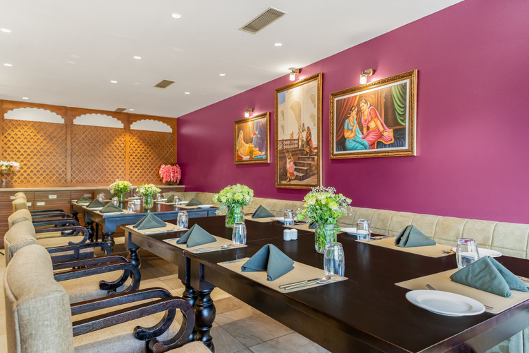 Food & Drinks 5, Gateway Kandla Gandhidham, Kachchh