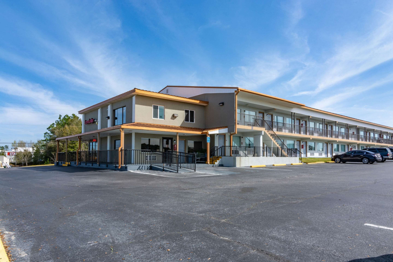 Exterior & Views 2, Econo Lodge Crestview South, Okaloosa