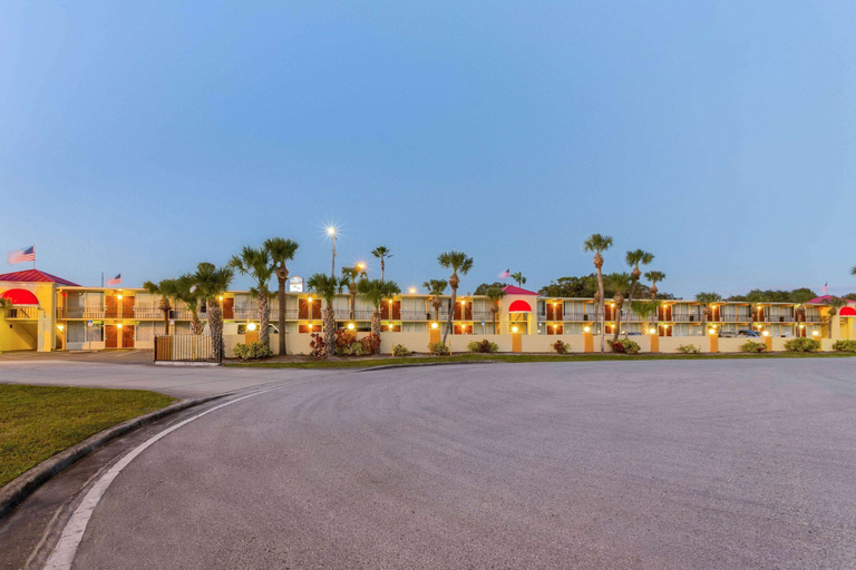Exterior & Views 2, Howard Johnson by Wyndham Lakeland, Polk