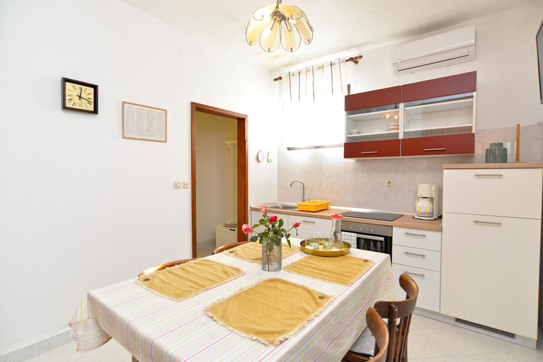 Others 4, Apartment 1067, Rovinj