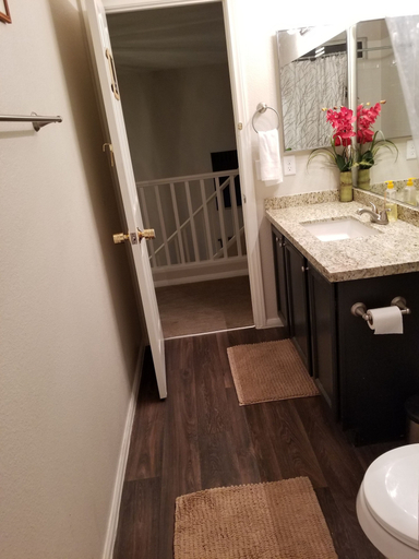 Bathroom 4, Advantage Court, Clark