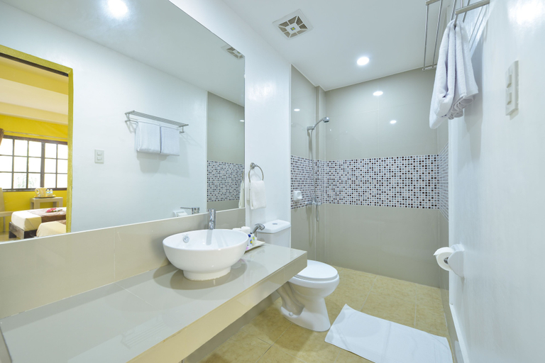 Bathroom 5, Le Soleil De Boracay, Malay