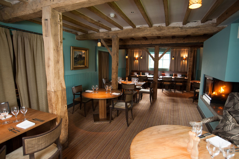 Food & Drinks 5, The Cock O' Barton, Cheshire West and Chester