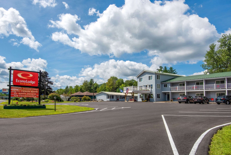 Exterior & Views 2, Quality Inn & Suites Lincoln I-93, Grafton