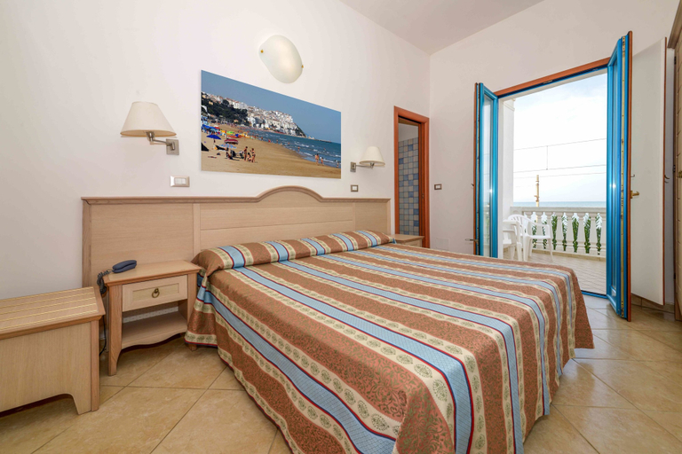 Bedroom 4, Riviera Hotel Residence, Foggia