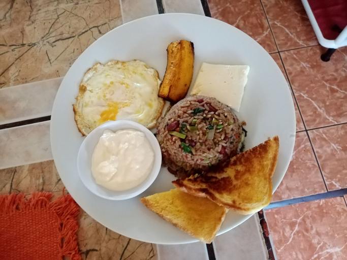 Food & Drinks 5, Hotel Torrre Fuerte, San Carlos