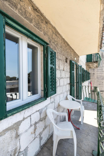 Others 4, Apinelo Port Rooms, Split