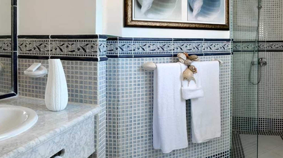 Bathroom 5, Lifestyle Crown Residence Suites - All Inclusive, San Felipe de Puerto Plata