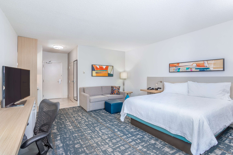 Bedroom 3, Hilton Garden Inn Cincinnati/Sharonville, Cincinnati