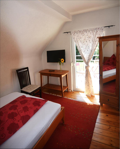 Bedroom 2, Hotel Herberge zur Traube, Heilbronn