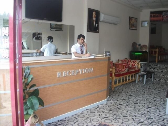 Others 5, Edessa Hotel, Merkez
