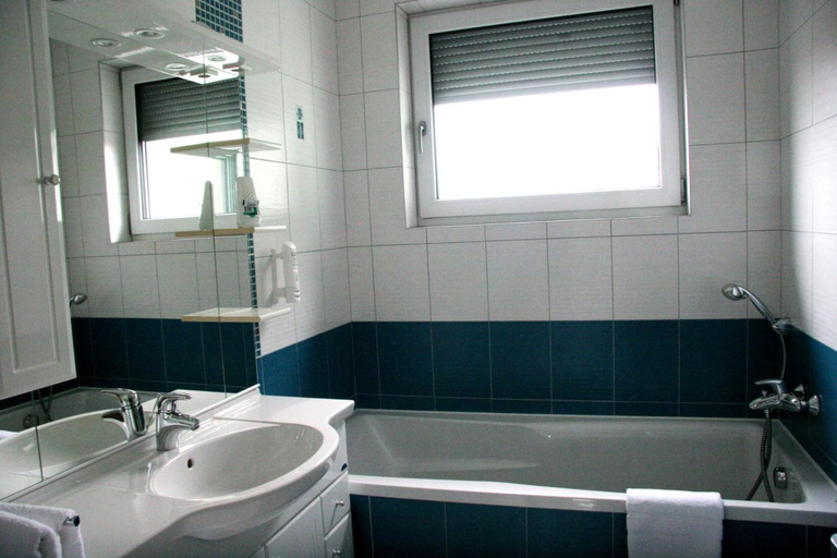 Bathroom 3, Fine Restaurant & Apartments, Malacky