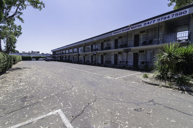 Exterior & Views 1, The Prince Mark Motor Inn, Casey - Hallam