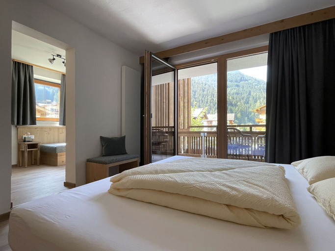 Bedroom 3, Glück auf, Schwaz