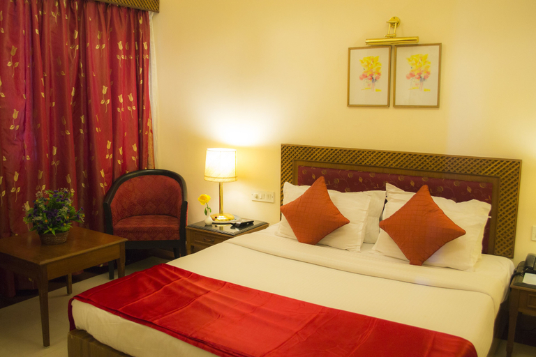 Bedroom 2, Hotel Pankaj, Thiruvananthapuram