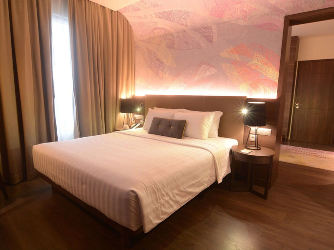 Bedroom 30