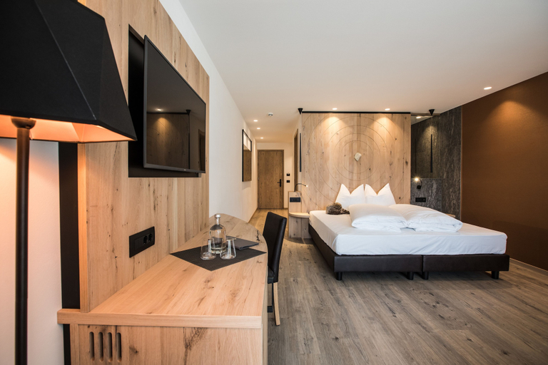 Bedroom 3, Hotel Bad Fallenbach, Bolzano