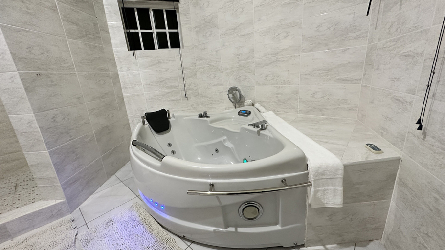 Bathroom 3, Villa Nilaja