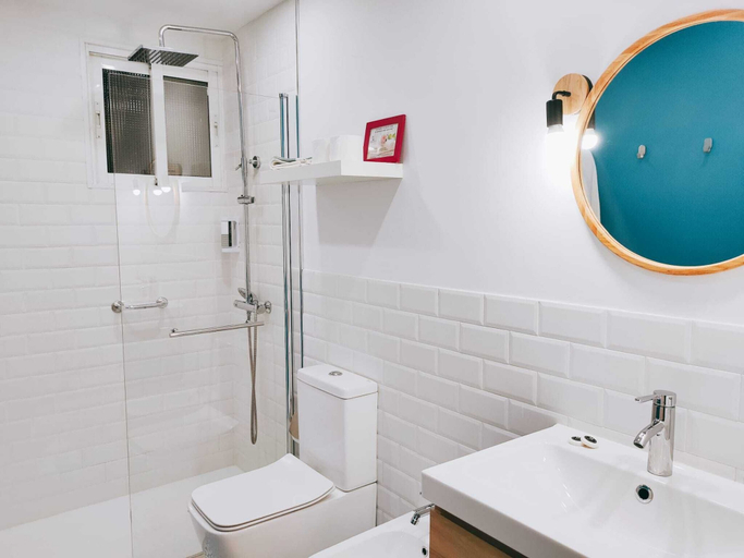 Bathroom 4, Hotel Rodeiramar, Pontevedra