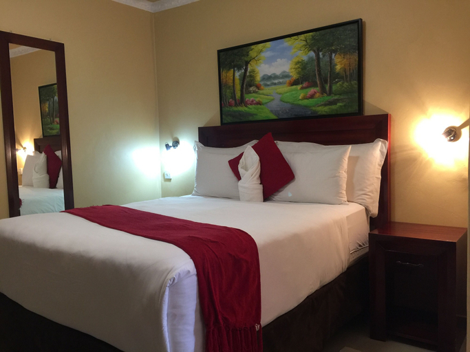 Bedroom 2, The Curve Guest House, Lethlakane