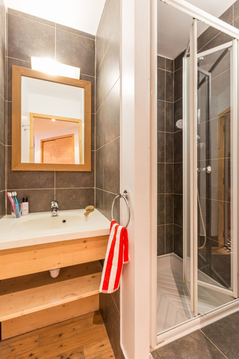 Bathroom 4, Pierre & Vacances Residence Aconit, Savoie