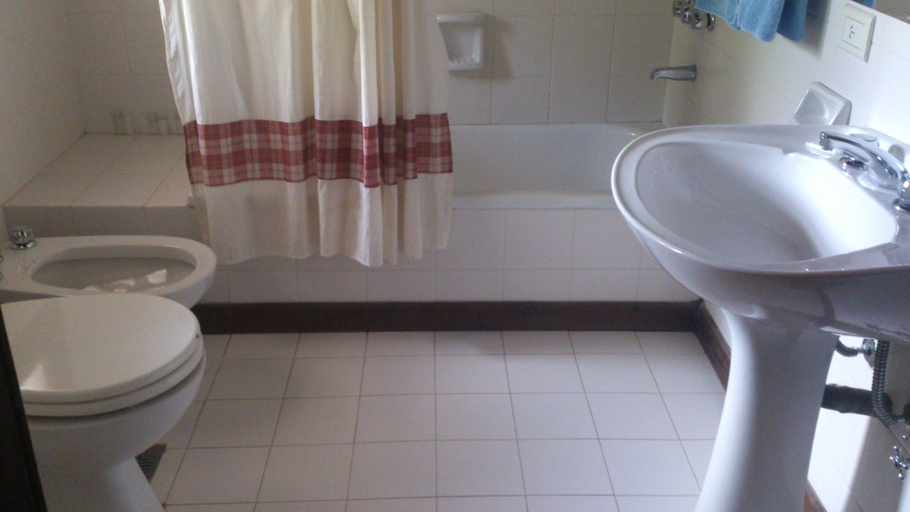 Bathroom 4, Posada del Angel, Bariloche