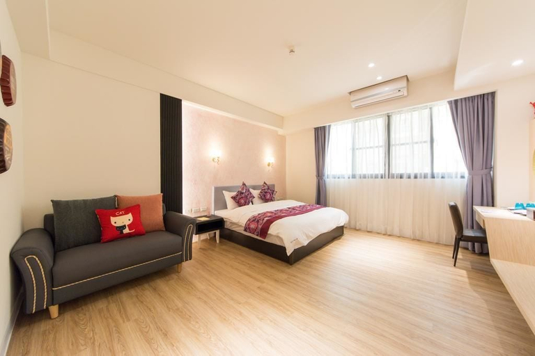Bedroom 3, Pickup Light, Tainan