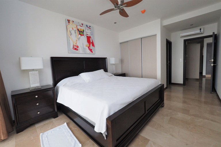 Bedroom 3, Breakwater Point 603, Garabito