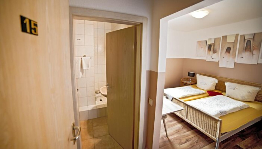 Bedroom, Hotel Gasthof Zur Linde, Erlangen-Höchstadt