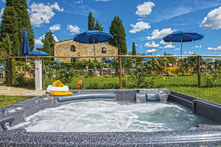 Sport & Beauty 3, Belvedere di San Leonino, Siena