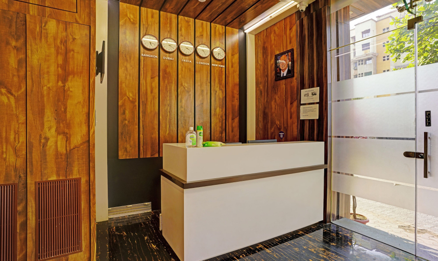 Bathroom, Treebo Prime Grand, Andheri, Mumbai Suburban