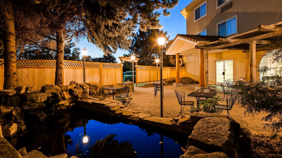 Exterior & Views 2, Best Western Plus Caldwell Inn & Suites, Canyon