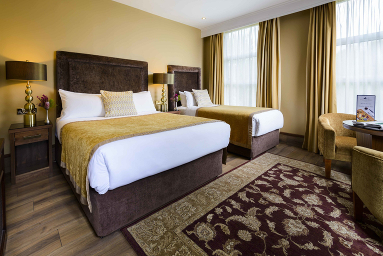 Bedroom 3, The Lake Hotel Killarney