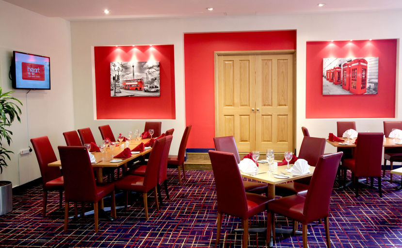Food & Drinks 5, Ramada London North M1, London