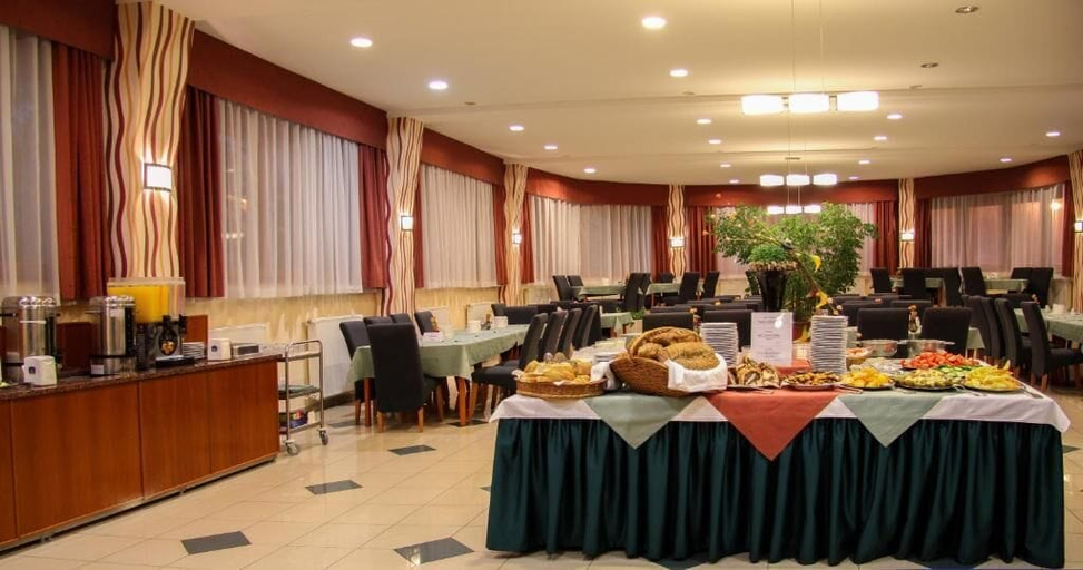 Food & Drinks 5, Hotel Korona, Siklósi