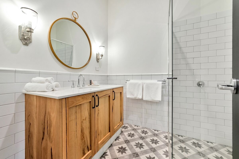 Bathroom 4, The National Hotel, Fremantle