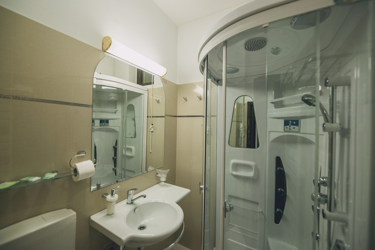 Bathroom 4, Hotel Bulevard Predeal, Predeal