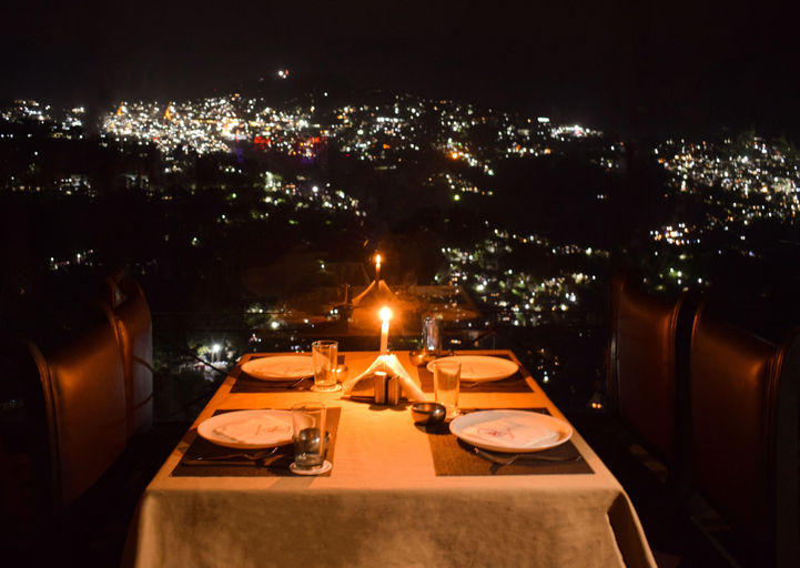 Food & Drinks 3, Aachman Regency, Shimla
